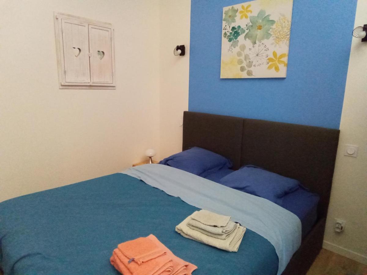 Gite La Petite Maison Montournais Kültér fotó