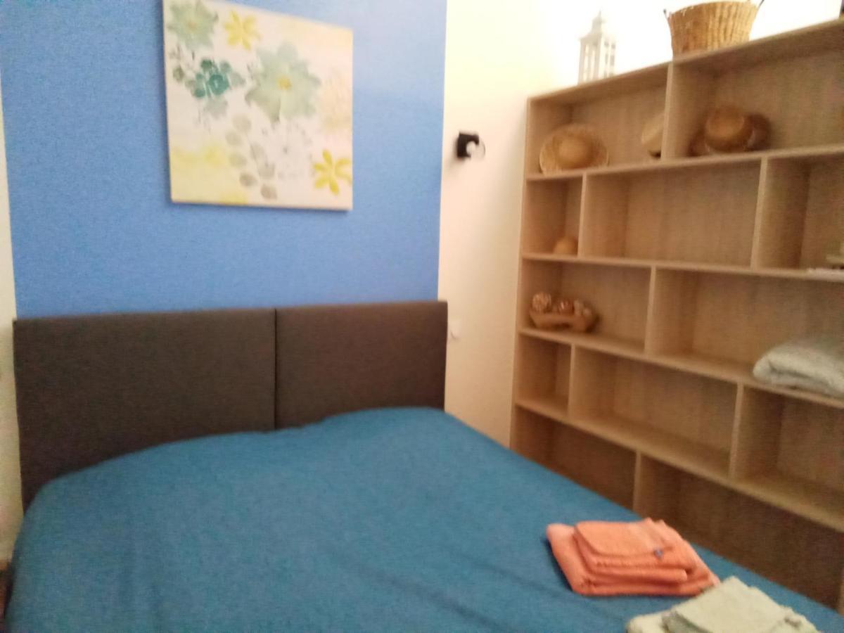 Gite La Petite Maison Montournais Kültér fotó