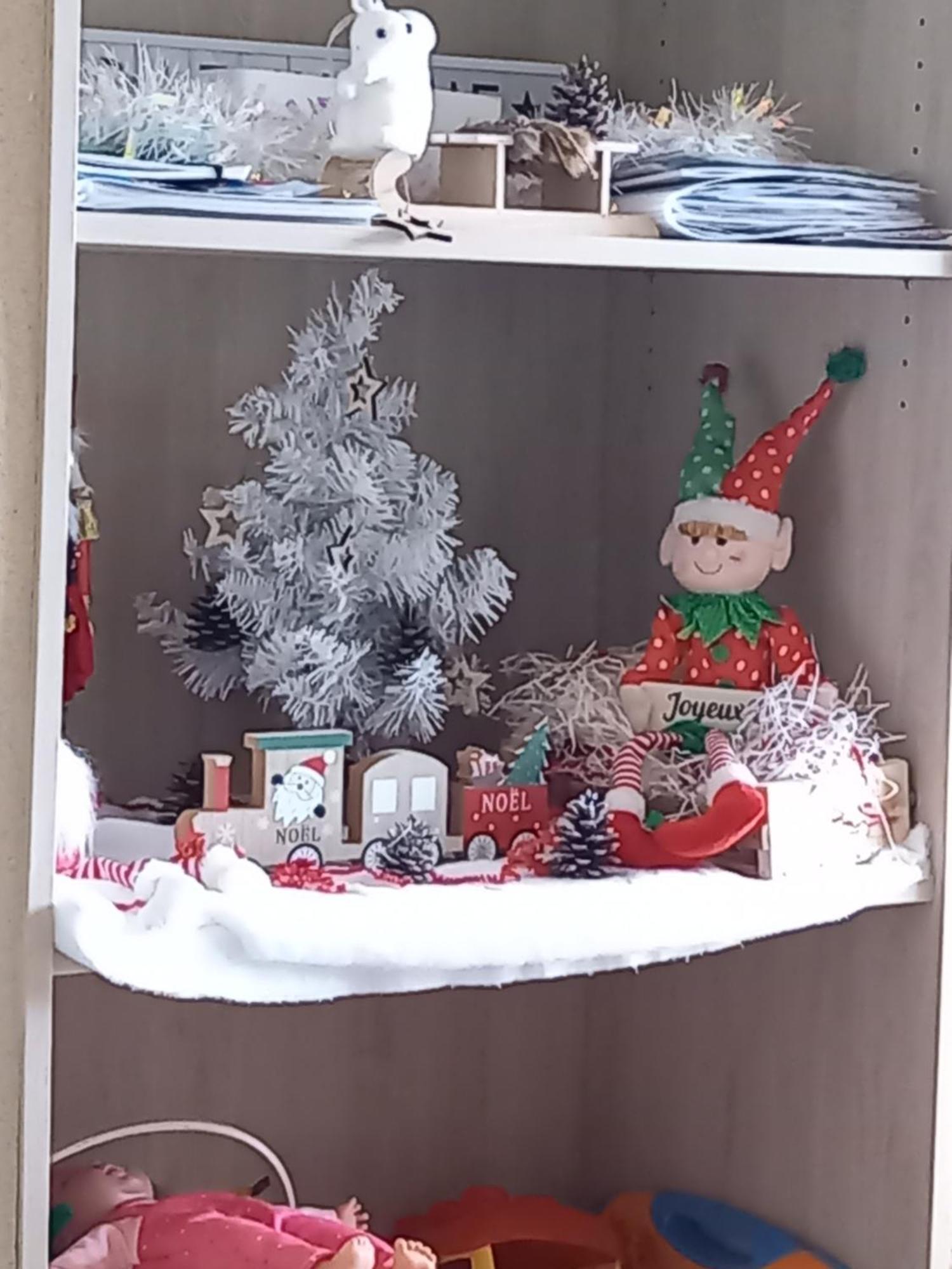 Gite La Petite Maison Montournais Kültér fotó